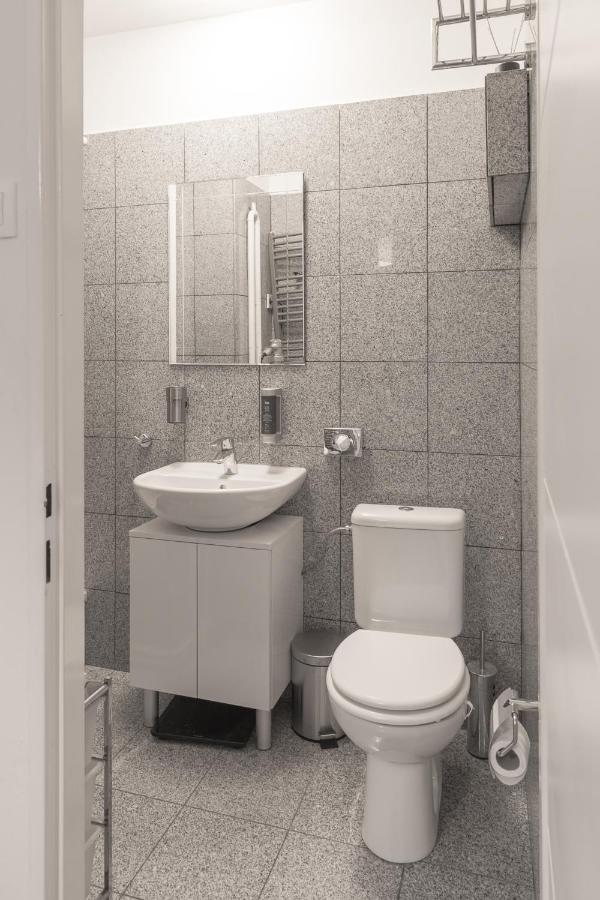 Skolska Junior Apartment Prag Dış mekan fotoğraf